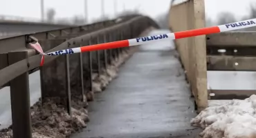 Wydobyty z Wisły 14-latek zmarł w szpitalu
