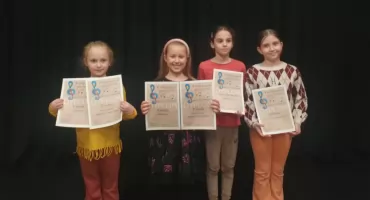 Dęblin wokalnymi talentami stoi. Sukcesy młodych gwiazd w ogólnopolskich festiwalach!