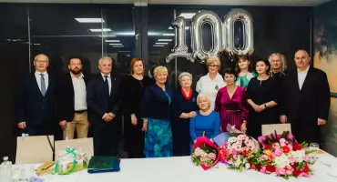 „100 lat to za mało!” – Wyjątkowy Jubileusz Pani Barbary Deski w Dęblinie