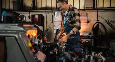 Układ paliwowy w ciągniku C-360 – jak dbać o jego sprawność?     